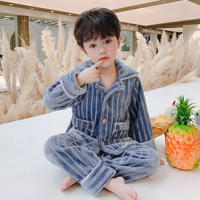 Dječja dvodijelna plišana pidžama za dječake