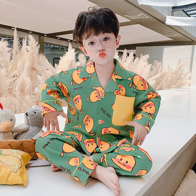 Dječja pidžama s različitim printom za dječake