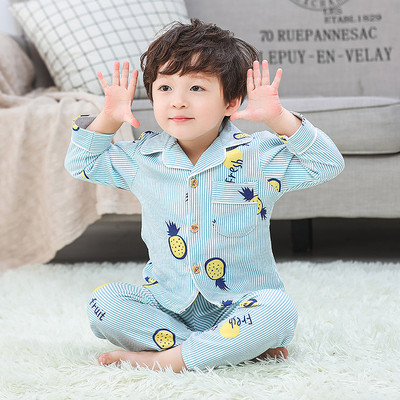 Dječja pidžama s različitim printom za dječake