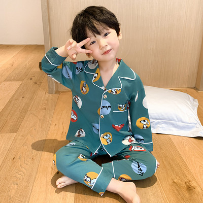 Dječja pidžama s različitim printom za dječake