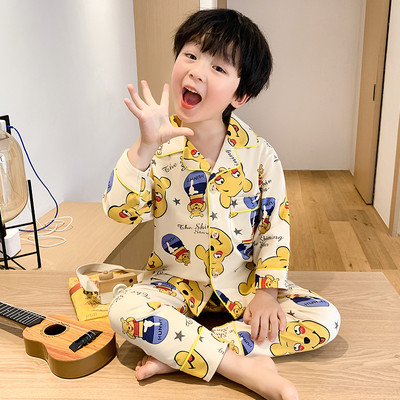 Dječja pidžama s različitim printom za dječake