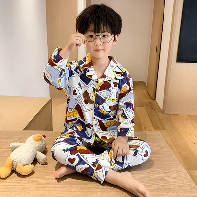 Dječja pidžama s različitim printom za dječake