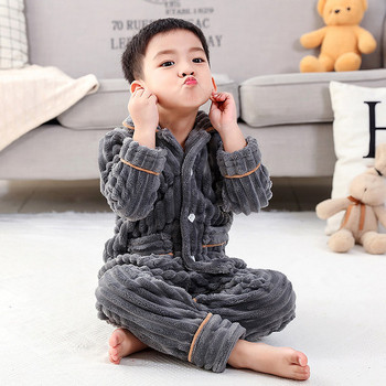 Детска пижама от две части с дълъг ръкав за момчета