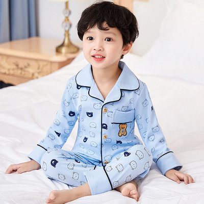 Detské pyžamo pre chlapcov s potlačou a gombíkmi