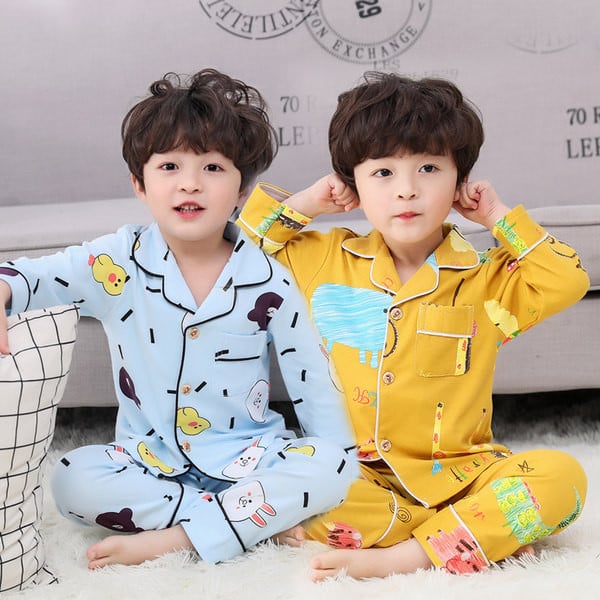 Detské pyžamo pre chlapcov s potlačou a gombíkmi