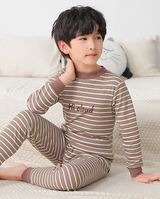 Детска раирана пижама с принт за момчета