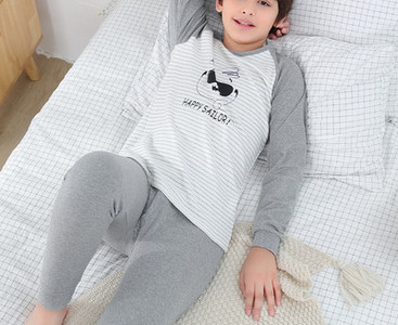 Detské pyžamo pre chlapcov, dvojdielne nohavice a blúzka