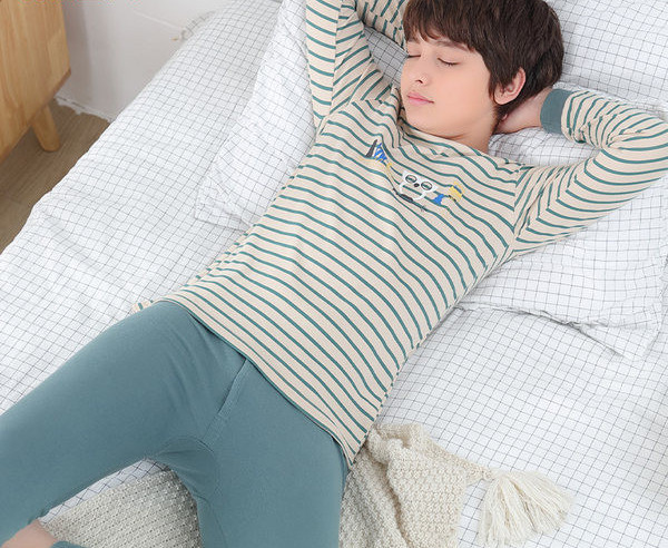 Detské pyžamo pre chlapcov, dvojdielne nohavice a blúzka