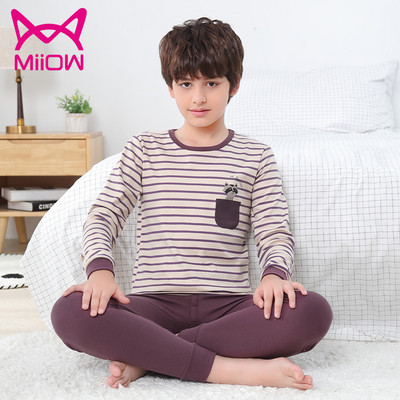 Nový model detského pyžama pre chlapcov - blúzka a spodný diel