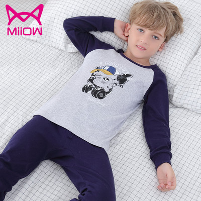 Nový model detského pyžama pre chlapcov - blúzka a spodný diel