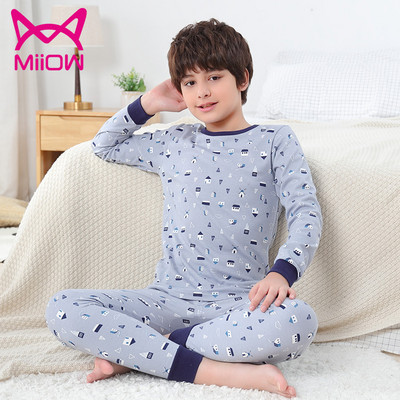 Nový model detského pyžama pre chlapcov - blúzka a spodný diel