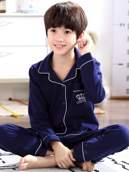 Πιτζάμες  για αγόρια με κουμπιά και τσέπη