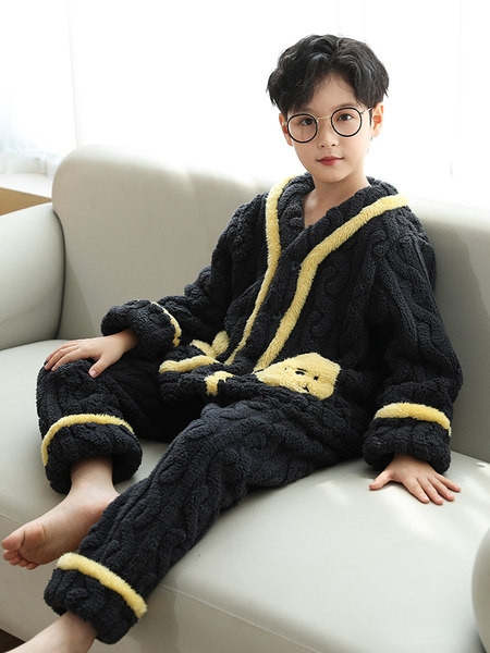 Chlapčenské zimné plyšové dvojdielne pyžamo