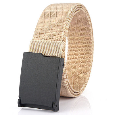 Model curat cu centura textila cu inchizatoare metalica