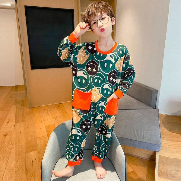 Chlapčenské pyžamo s potlačou a vreckami