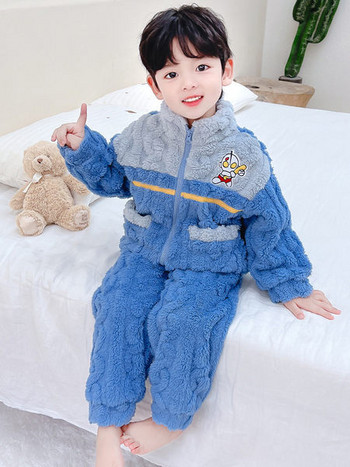 Детска плюшена пижама от две части с цип за момчета