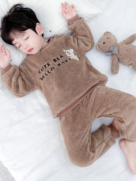 Dječja plišana dvodijelna pidžama za dječake s vezom