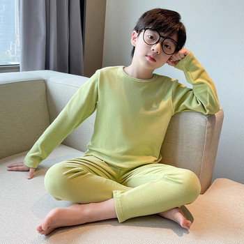 Едноцветна пижама за момчета от две части 