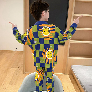 Детска пижама от две части с копчета и принт за момчета