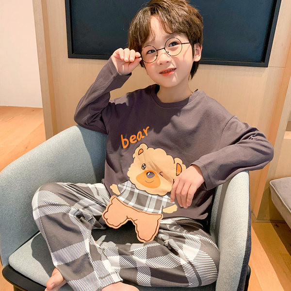 Dvojdielne ležérne pyžamo s dlhým rukávom a aplikáciou pre chlapcov