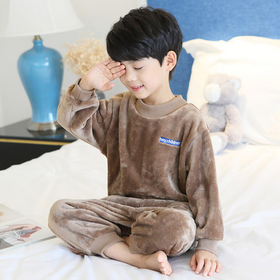 Detské plyšové dvojdielne pyžamo pre chlapcov s nohavicami a blúzkou