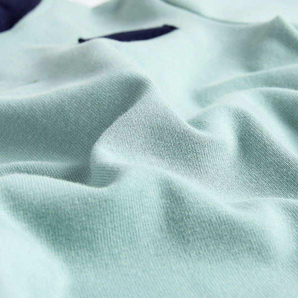 Dvojdielne detské pyžamo - blúzka s okrúhlym výstrihom a spodným dielom