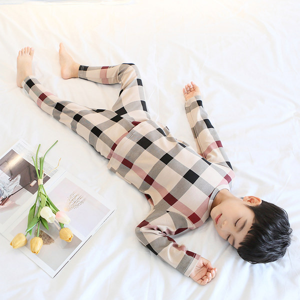 Detská blúzka a spodné pyžamo pre chlapcov