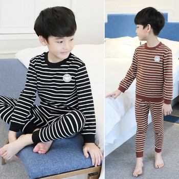 Детска раирана пижама от две части за момчета