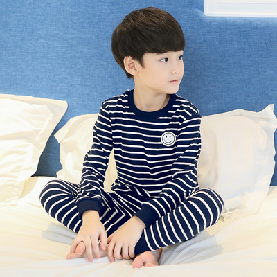 Chlapčenské dvojdielne pyžamové pyžamo s pruhovanou aplikáciou