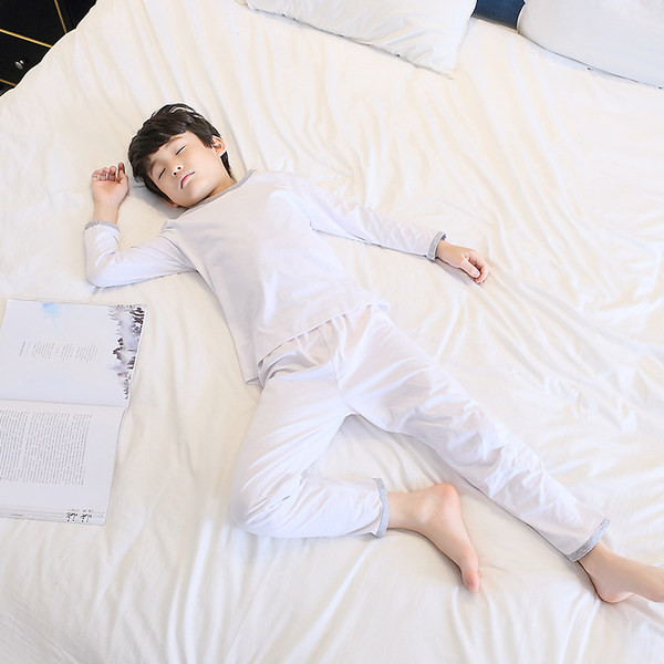 Detské dvojdielne pyžamo pre chlapcov - nohavice a blúzka