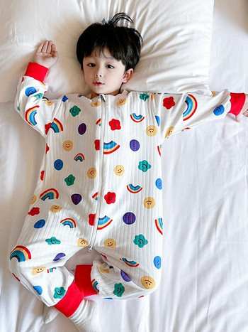 Детска пижама тип гащеризон с принт и цип за момчета