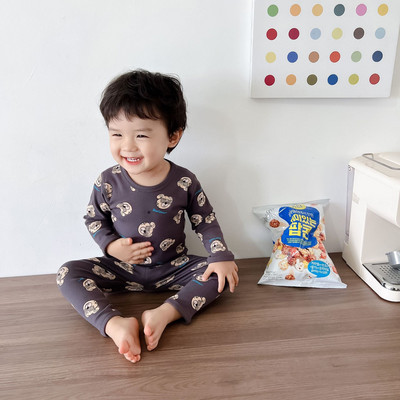 Fiús gyerek pizsama figurákkal