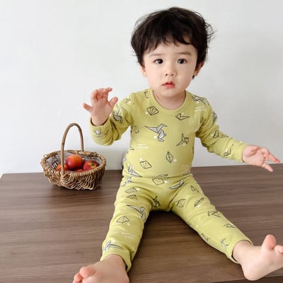 Fiús gyerek pizsama figurákkal