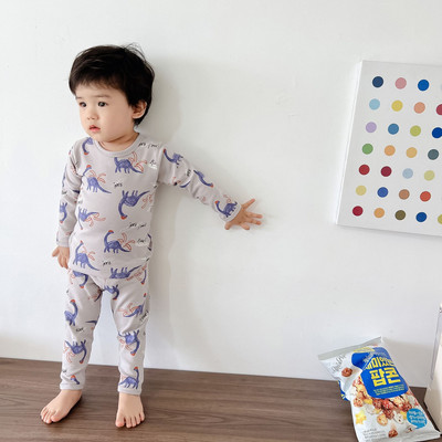 Fiús gyerek pizsama figurákkal