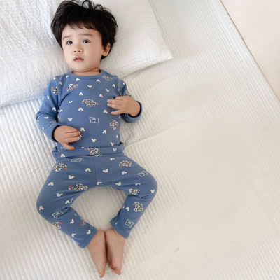 Fiús gyerek pizsama figurákkal