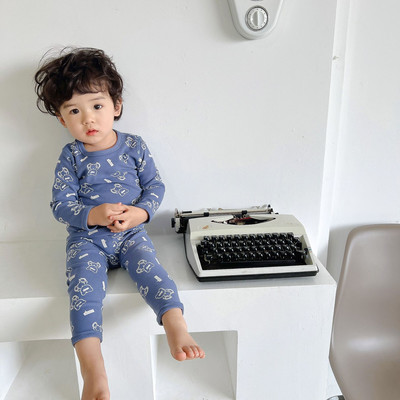 Fiús gyerek pizsama figurákkal