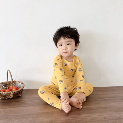 Fiús gyerek pizsama figurákkal