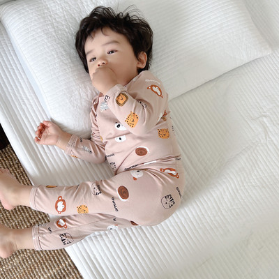 Chlapčenské ležérne dvojdielne pyžamo s aplikáciou