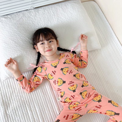 Chlapčenské ležérne dvojdielne pyžamo s aplikáciou