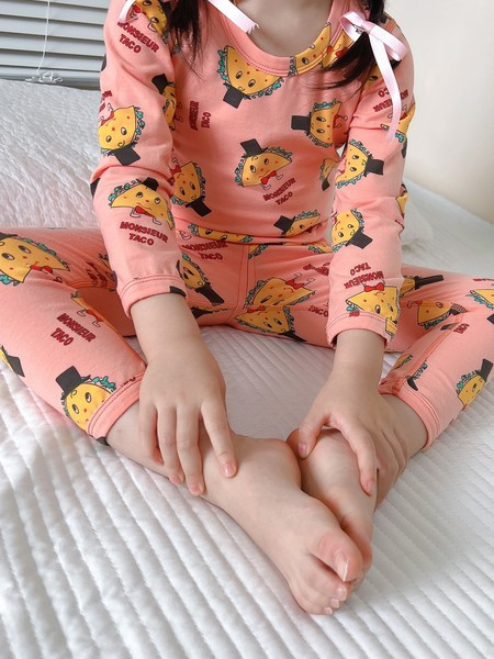 Chlapčenské ležérne dvojdielne pyžamo s aplikáciou