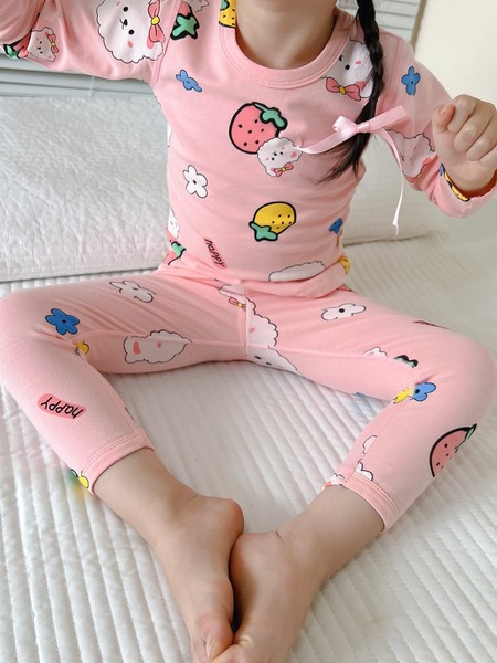 Chlapčenské ležérne dvojdielne pyžamo s aplikáciou