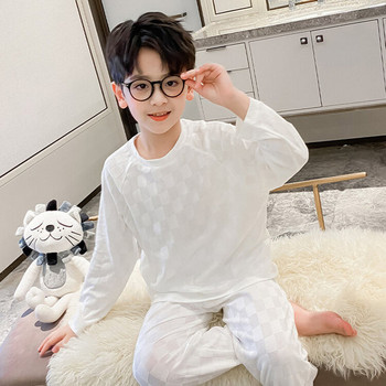 Изчистен модел пижама за момчета от две части с дълъг ръкав и овално деколте
