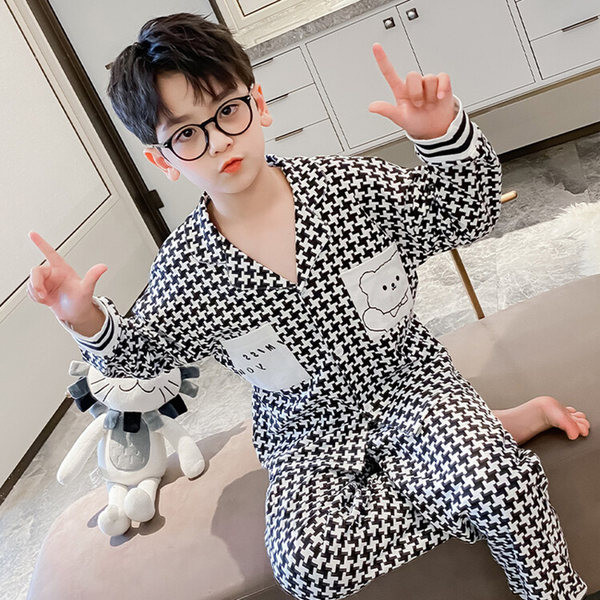 Chlapčenské kockované pyžamo na gombíky s potlačou