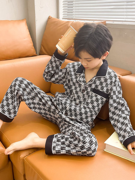 Detské kockované pyžamo pre chlapcov