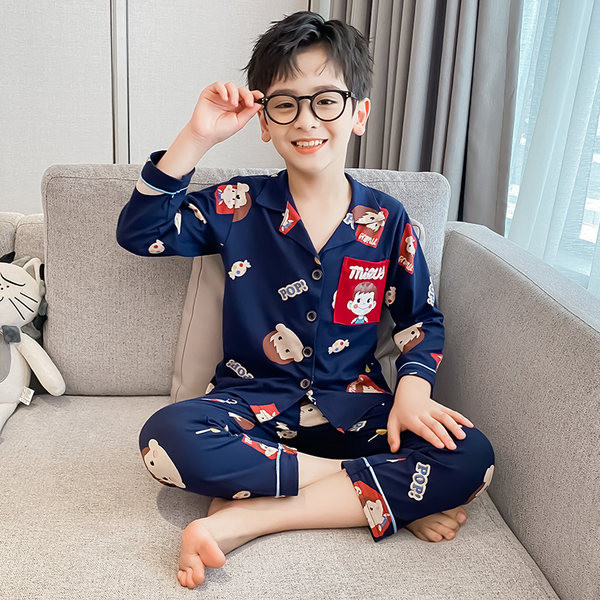 Detské pyžamo s aplikáciou a gombíkmi pre chlapcov