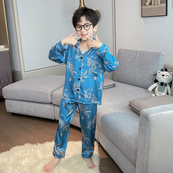 Παιδικές πιτζάμες με κουμπιά και στάμπα για αγόρια