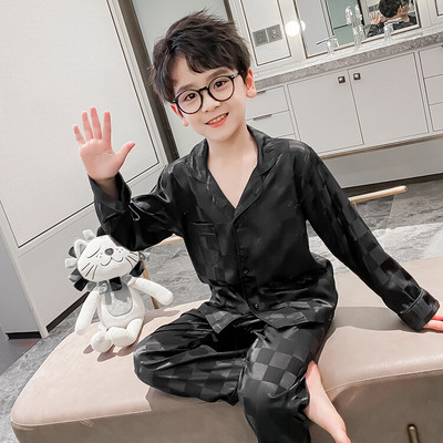 Detské pyžamo pre chlapcov - s klasickým golierom a vreckom