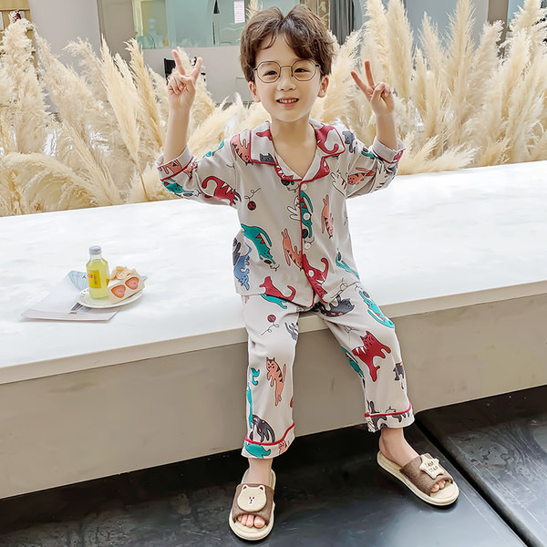 Farebné detské pyžamo pre chlapcov - dvojdielne