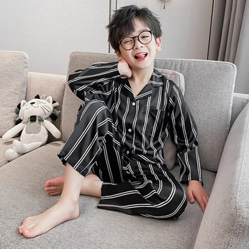 Нов модел пижама за момчета от две части с класическа яка 