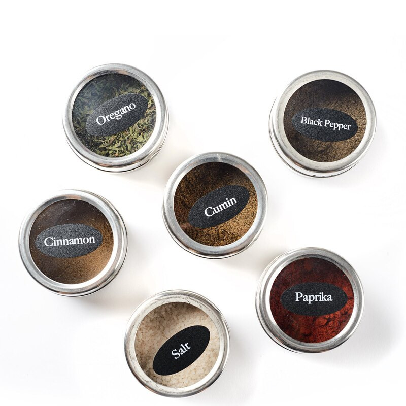 LMETJMA Magnetické dózy na koreničky Sada nerezových dóz na koreničky s nálepkami Koreničky Soľnička Korenička Sada koreniacich sprejov KC0017